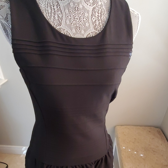 Black sleeveless dress - Picture 3 of 4